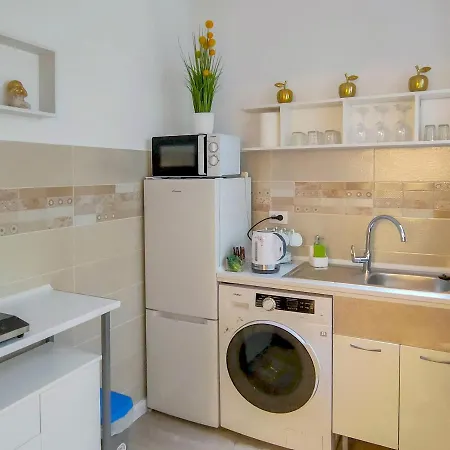 22 Loop Apartment