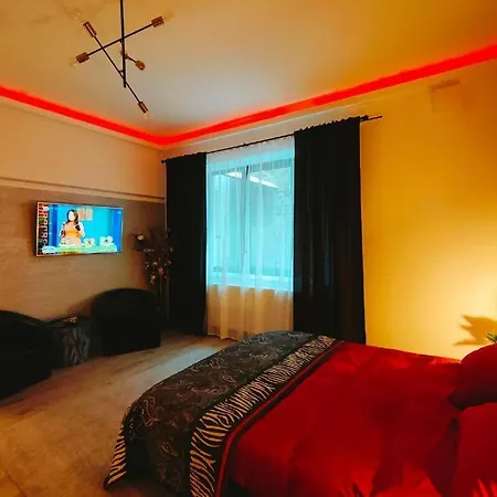 Apartment 22 Loop *